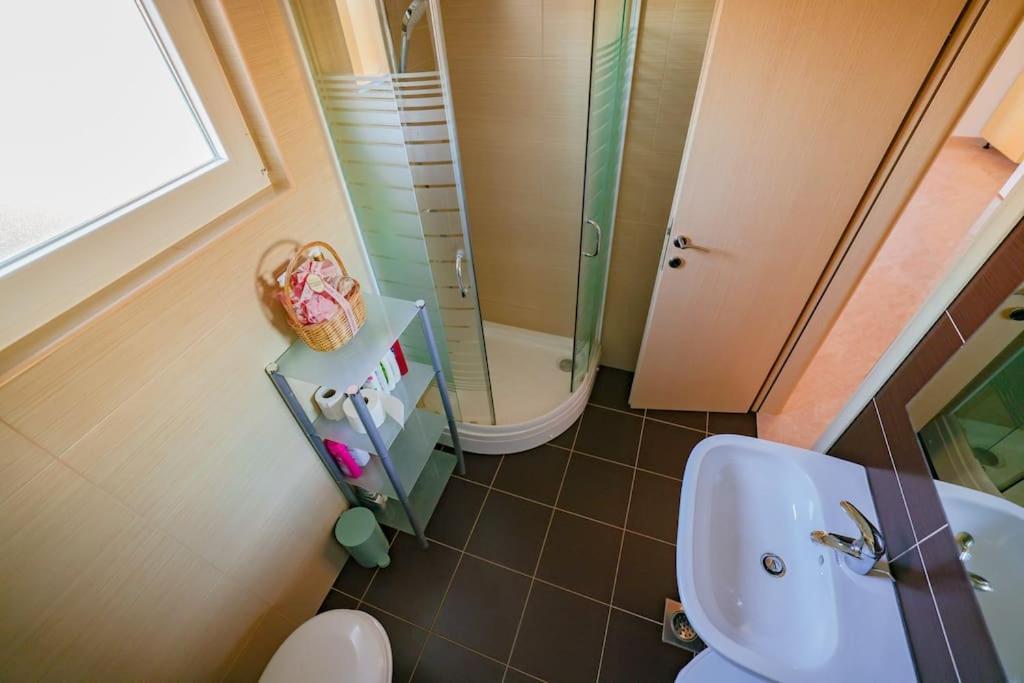 Apartment Vito, Pag Island Povljana Εξωτερικό φωτογραφία